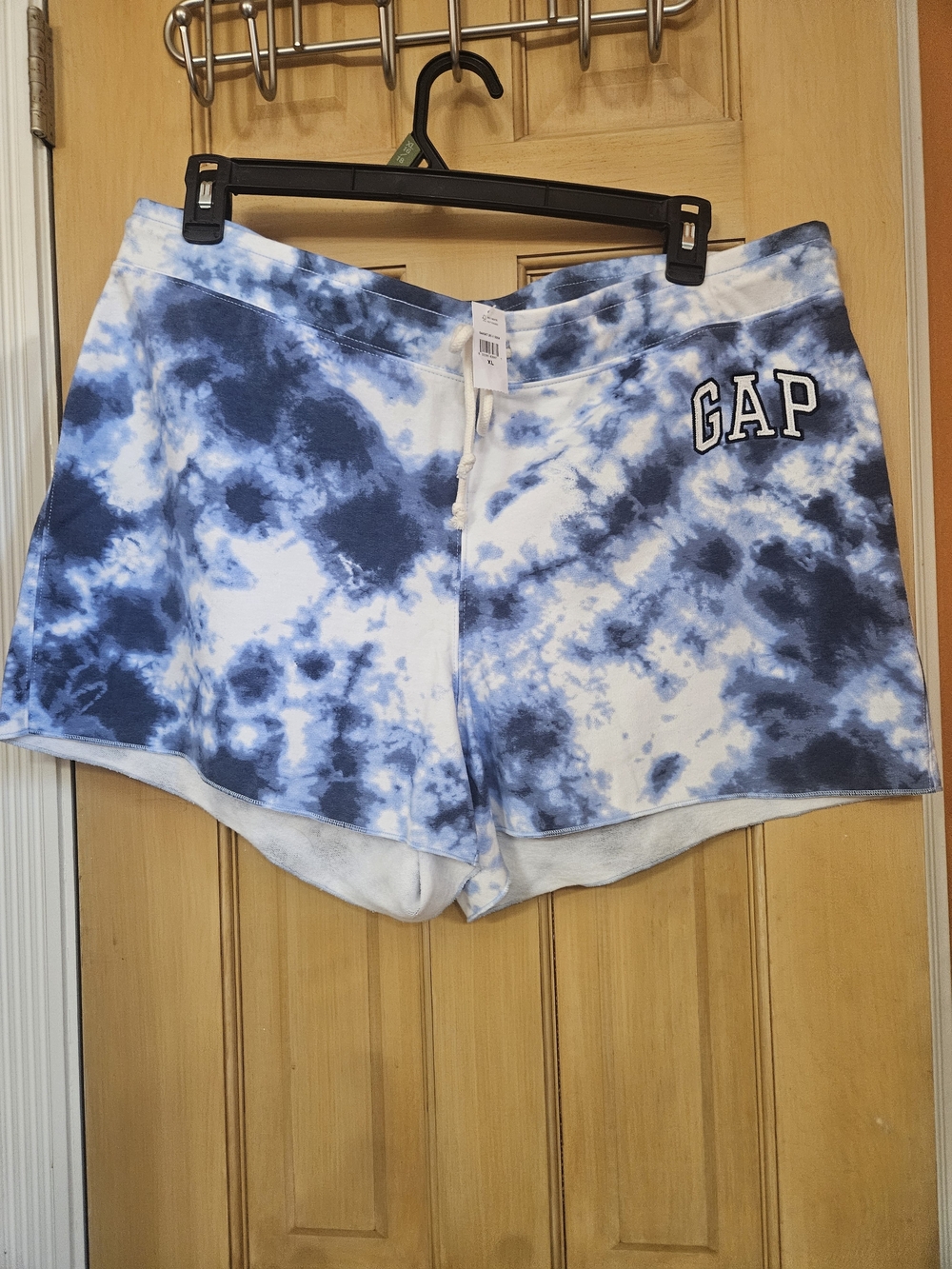 GAP Blue and White Tie-Dye Athletic Lounge Shorts